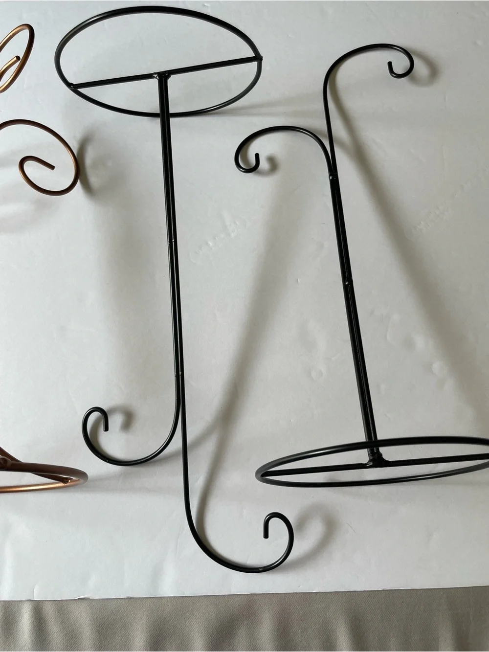 Decorative tabletop/shelf ornament display Stands - Black and Copper